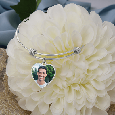 EVELYN HARPER™ MEMORIAL PHOTO HEART BANGLE